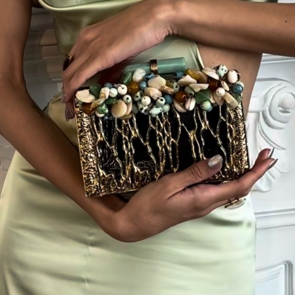 Ramla Zeina Hand-Crafted Clutch Bag - Picture 3 of 5